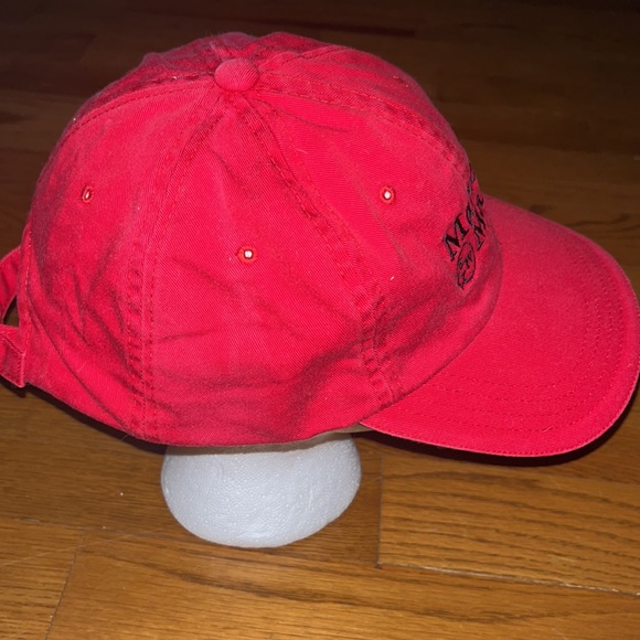 MAKERS MARK WHISKEY MENS ADJUSTABLE RED HAT CAP USED EMBROIDERED 100% COTTON - Picture 4 of 9
